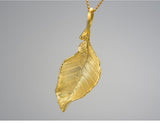 Vintage Lux 18K Gold Elegant Autumn Leaf Necklace