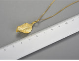 Vintage Lux 18K Gold Elegant Autumn Leaf Necklace